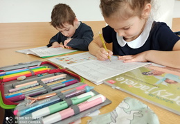 A144CE29-3F8D-471F-B0B1-52D76BE4851D