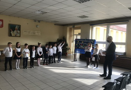 B687843D-9D1C-4431-9464-2A8D5F9C2A1D