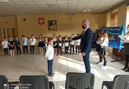 EB287E69-BDCF-4350-95C1-2048DC62DF41