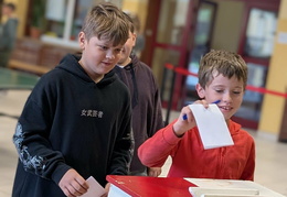 552507715 818263000726606 806657140501260943 n