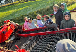 607162955 894588686427370 2188842953081283567 n